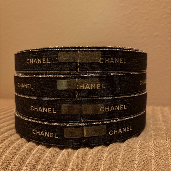CHANEL Black and Silver Ribbon Roll Pack - Picture 3 of 3